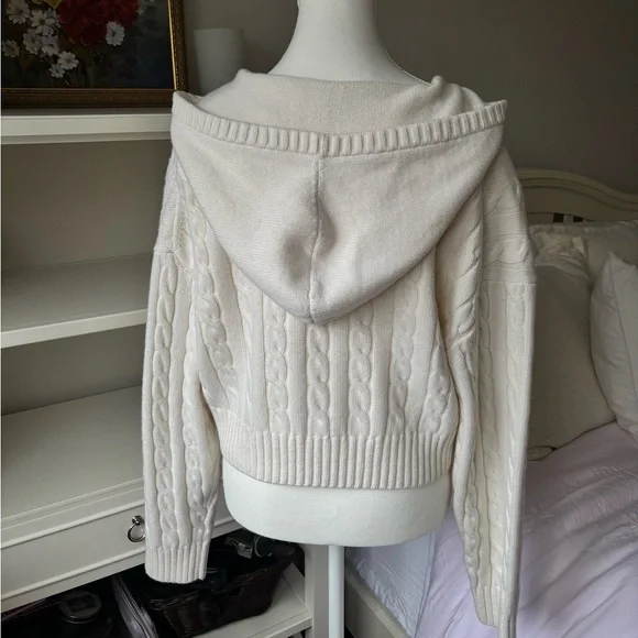 Cable knit zip up - Picture 2 of 2